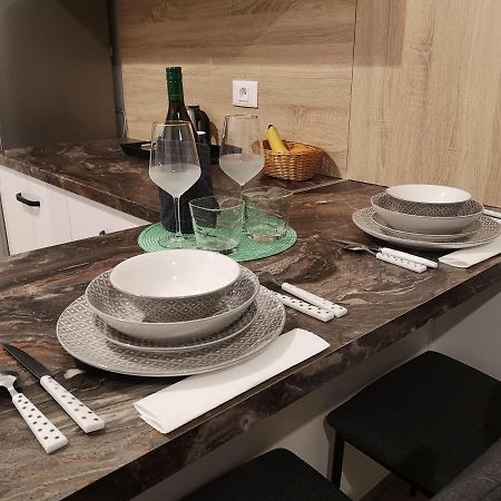 Ared-Atrium Mall Chrysflatty3 Premium Apartment 60Mp Arad Exterior foto