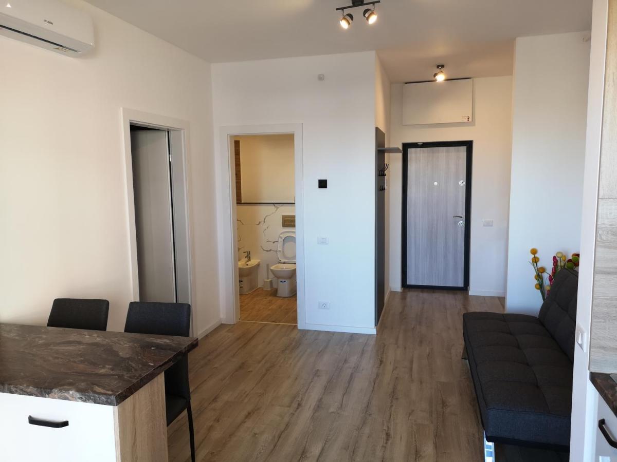 Ared-Atrium Mall Chrysflatty3 Premium Apartment 60Mp Arad Exterior foto