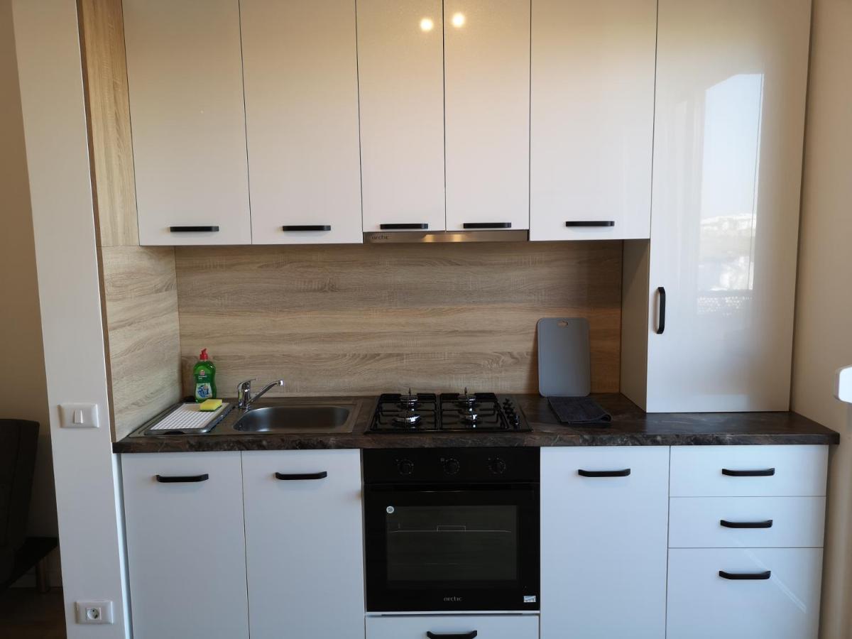 Ared-Atrium Mall Chrysflatty3 Premium Apartment 60Mp Arad Exterior foto